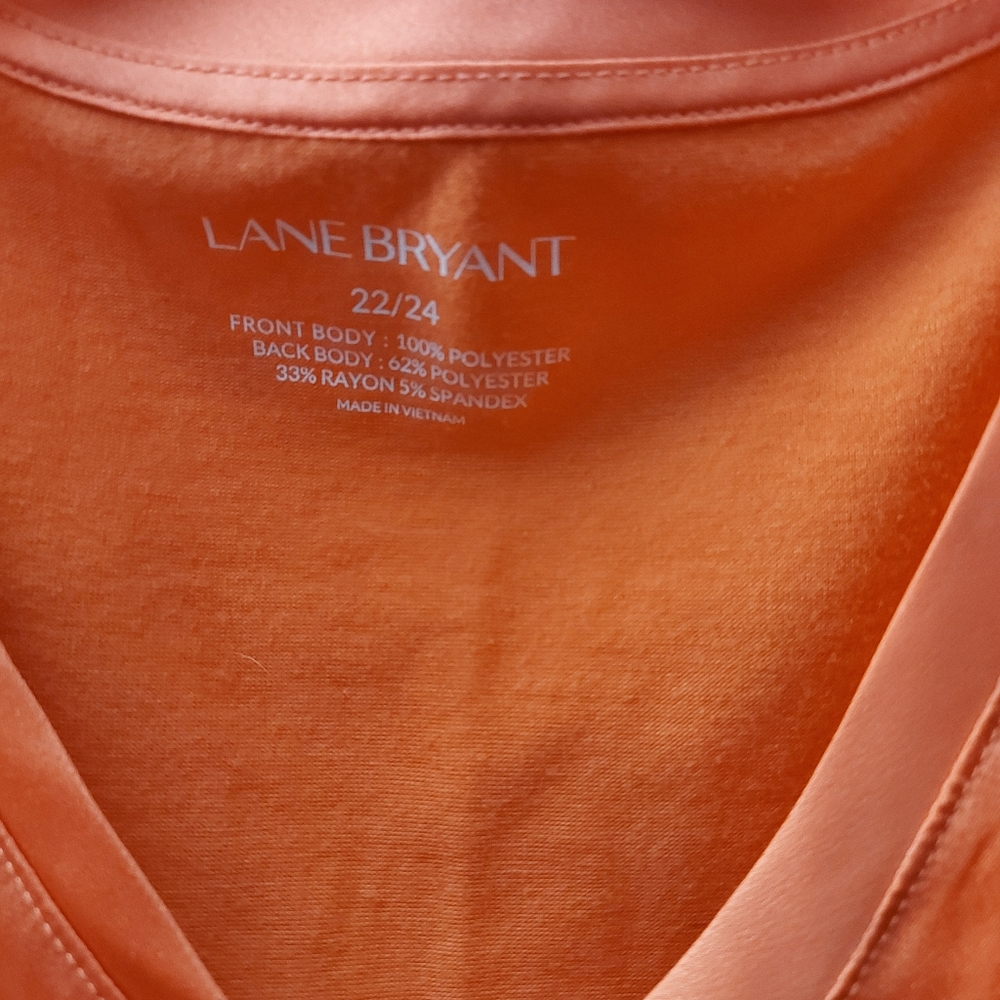 Unique design shirt - Picture 3 of 3